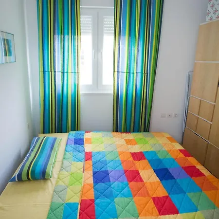 Apartment Schmuckstuck *