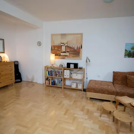 Apartment Schmuckstuck *