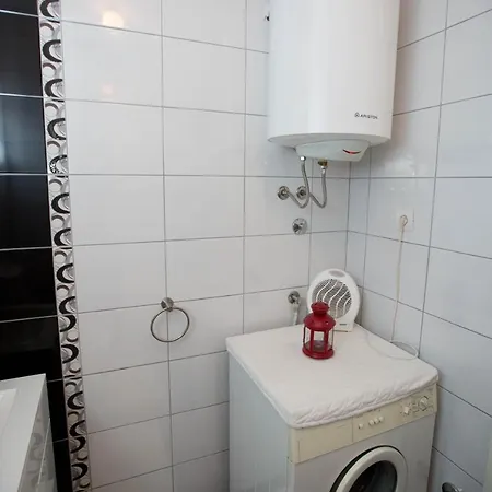Apartment Schmuckstuck *